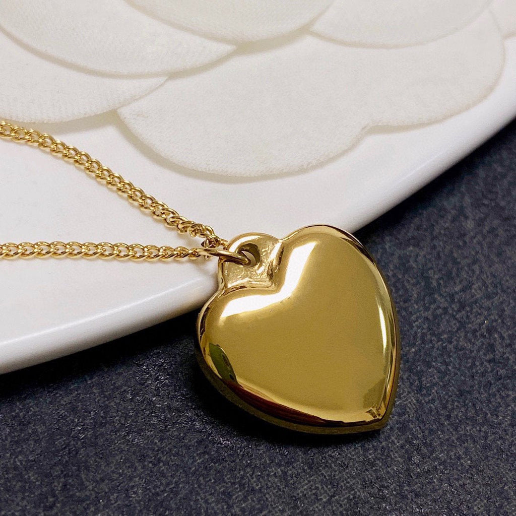 Chanel Heart Black Enamel Gold Necklace